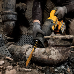 DeWalt DCS389NT XR Reciprocating Saw - DCS389NT-GB