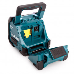 Makita DMR202 CXT/LXT Bluetooth Speaker (Body Only)