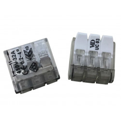 3 Pole Compact Lever Connector 32A