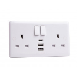 Switched Socket 2-Gang + 3 USB Ports 13A