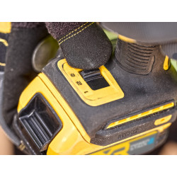 DCF870E2T Hyrdralic Impact Driver 18V 2 x 1.7Ah POWERSTACK™ Li-ion