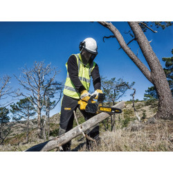 DCM565N XR Brushless Chainsaw 18V Bare Unit