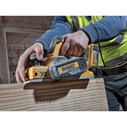 DCP580P2 XR Brushless Planer 18V 2 x 5.0Ah Li-ion