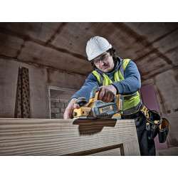 DCP580P2 XR Brushless Planer 18V 2 x 5.0Ah Li-ion