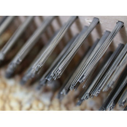 680/4S Heavy-Duty Scratch Brush with Scraper - 4 Row