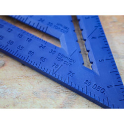 Plastic Quick Square 7in