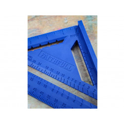 Plastic Quick Square 7in