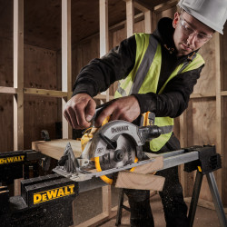Dewalt DCS565N XR 18V Brushless Circular Saw 165mm (Body Only)