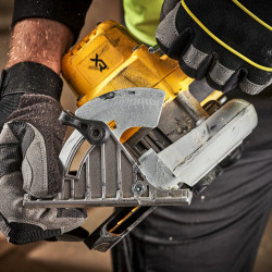 Dewalt DCS565N XR 18V Brushless Circular Saw 165mm (Body Only)