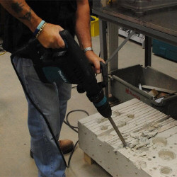 Makita HM1111C 1300W SDS Max Demolition Hammer (110V)
