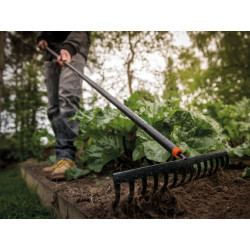 Solid™ Soil Rake