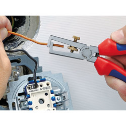 Knipex 11 02 160 SB 11 02 160 Insulation Stripping Pliers Multi-component Grip 160mm