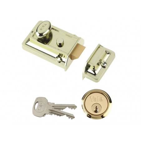 Yale Locks 630077101542 P77 Traditional Nightlatch 60mm Backset Brasslux Finish Box