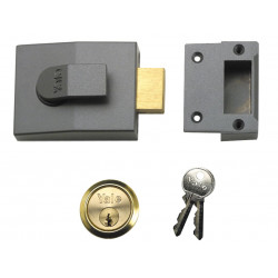 Yale Locks 630082001722 82 Deadbolt Nightlatch 60mm Backset DMG Finish Box