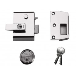 Yale Locks 630002205402 P2 Double Locking Nightlatch 40mm Backset DMG/PB Finish Visi