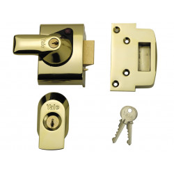 Yale Locks 630020005174 BS2 Nightlatch British Standard Lock 40mm Backset Brasslux Finish Visi