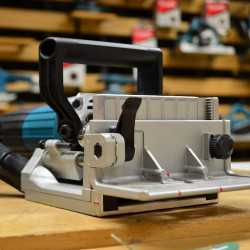 Makita PJ7000 Biscuit Jointer - PJ7000/2